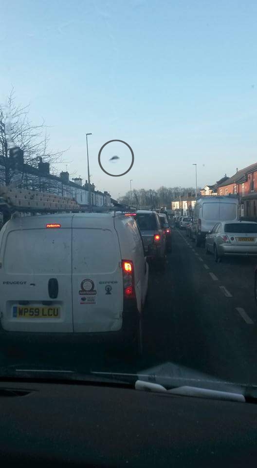 Manchester UK Hovering Triangle or Saucer UFO 10 03 2016